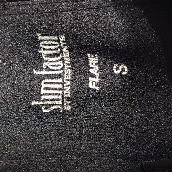 Black Leggings with Silver Studs - Picture 4 of 4